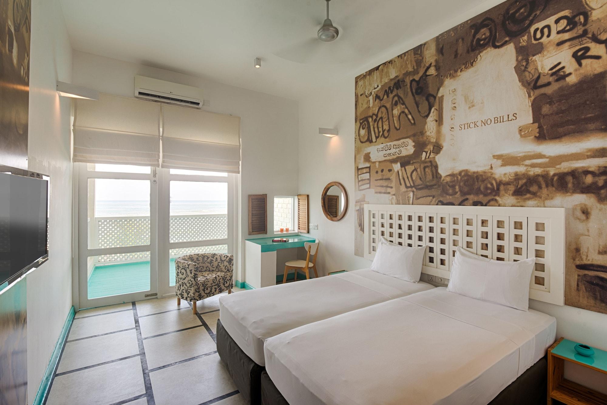 J 3* Negombo