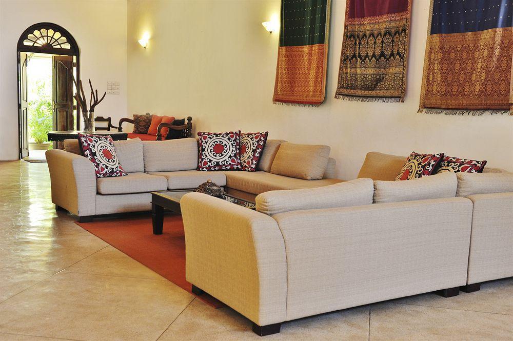 J Hotel Negombo