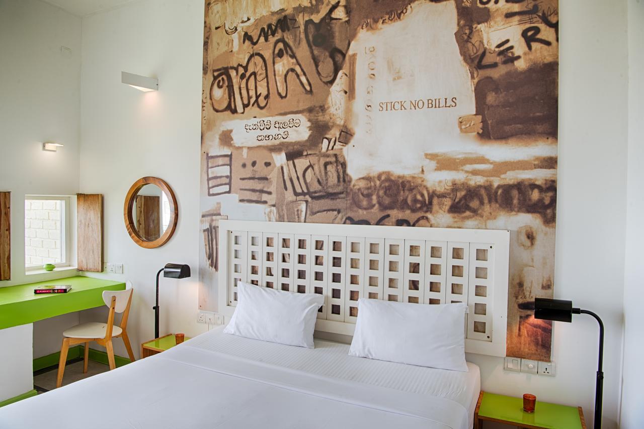 J Hotel 3*